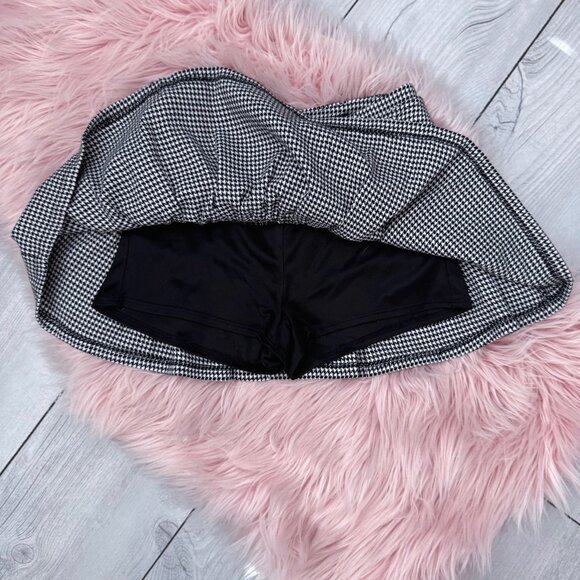 F21 Black & White Pleated Mini Skirt - XS - Picture 4 of 7